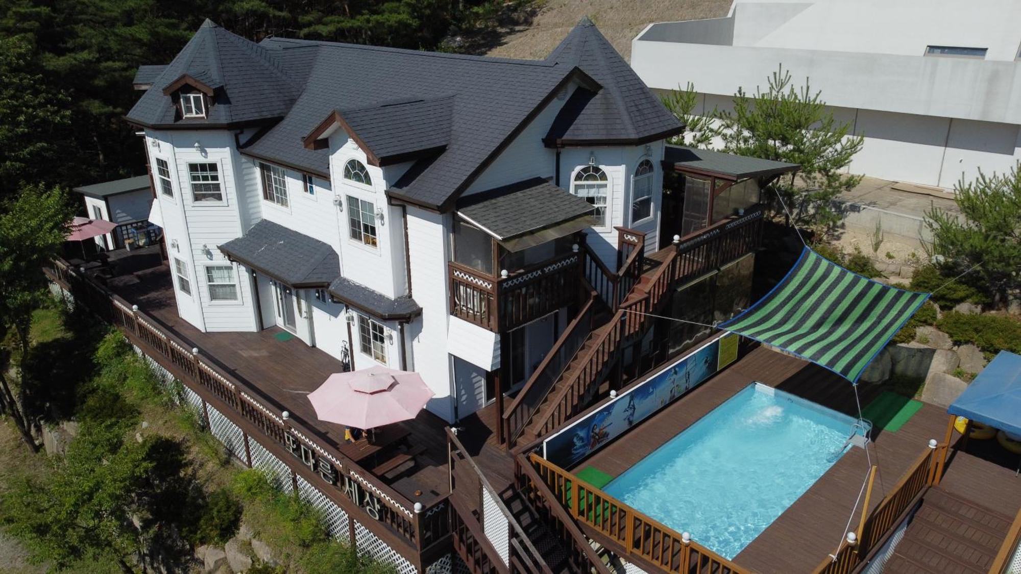 Another World Pension Gyeongju Exterior photo
